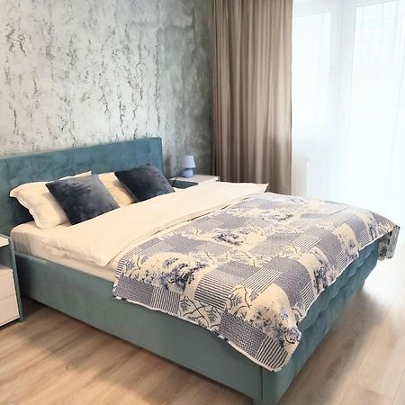 Simona Apartament Iulius Mall Ясси Екстер'єр фото