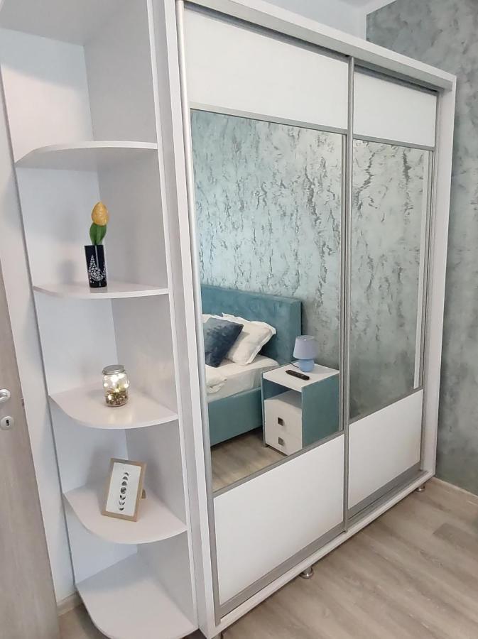 Simona Apartament Iulius Mall Ясси Екстер'єр фото